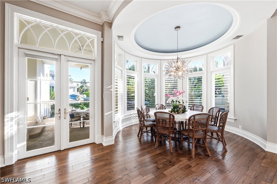 5 Bed Pool Home for Sale in Olde Naples, photo 19