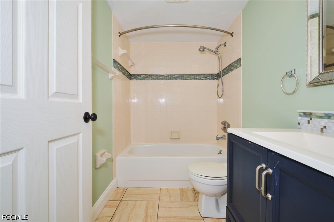 2 Bed Waterfront Home for Sale in Cape Coral, photo 19