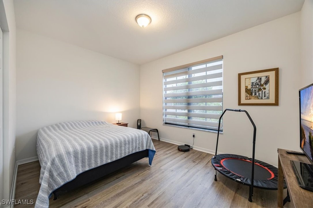 3 Bed SingleFamilyResidence for Sale in Silverwood, FL — photo 20