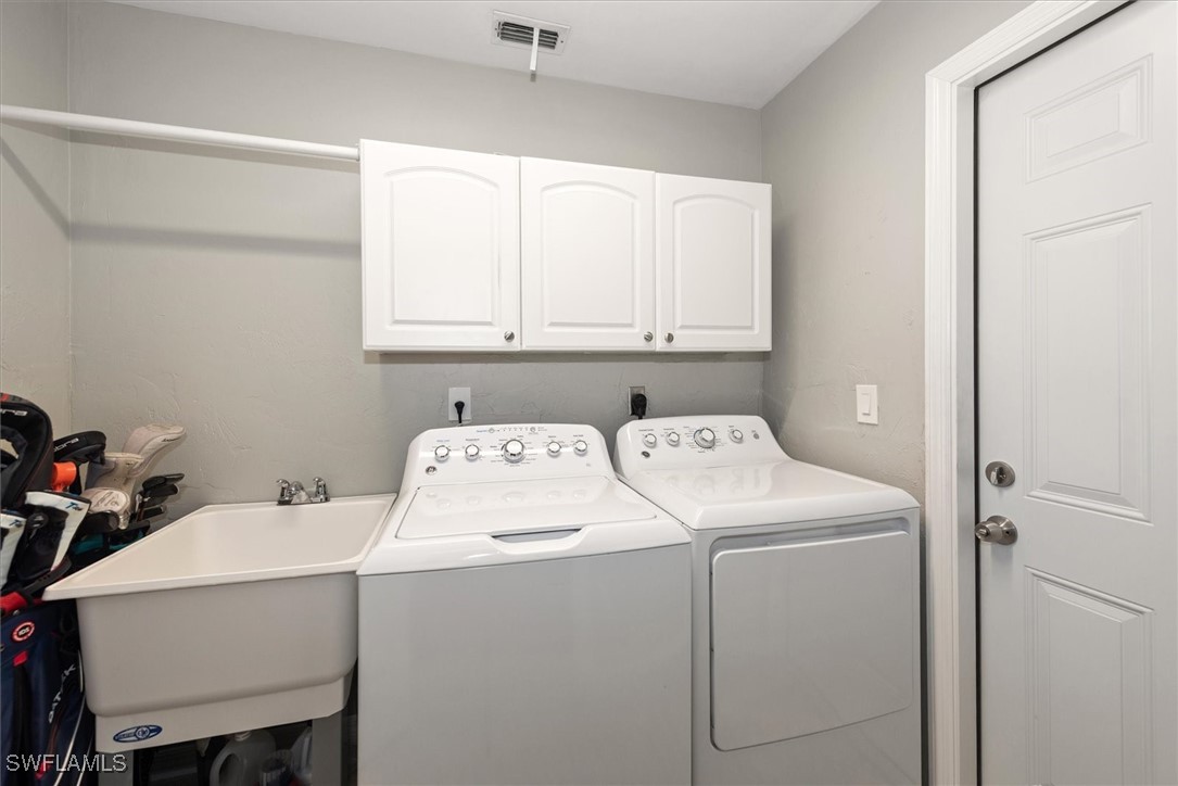 3 Bed SingleFamilyResidence for Sale in Kelly Greens, FL — photo 20