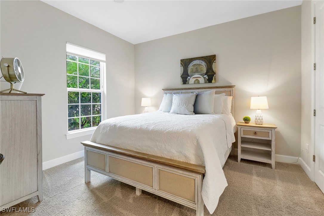 2 Bed Attached for Sale in Naples, photo 20