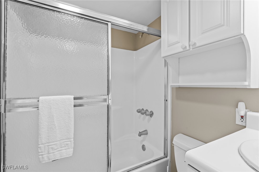 1 Bed Waterfront Home for Sale in Beach And Tennis Club, photo 20