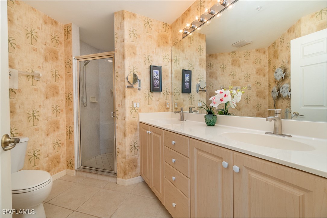 2 Bed Condominium for Sale in Clubhouse Villas, FL, $219,900 — photo 20