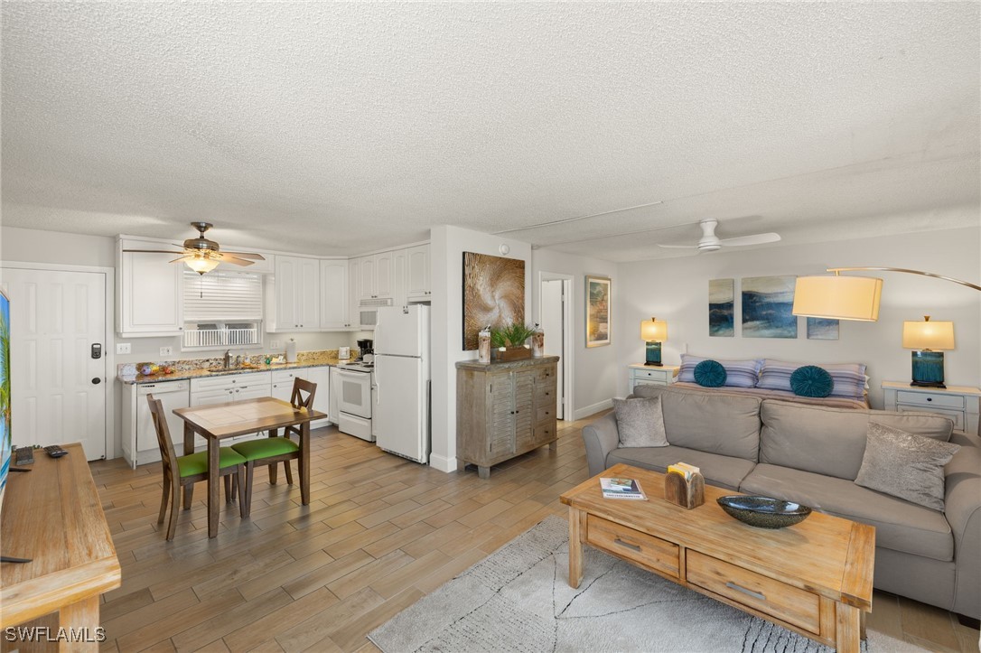1 Bed Waterfront Home for Sale in Beach And Tennis Club, photo 20