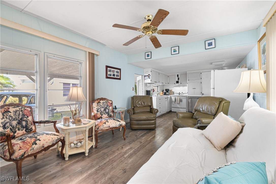 2 Bed ManufacturedHome for Sale in Fort Myers, FL, $80,000 — photo 20