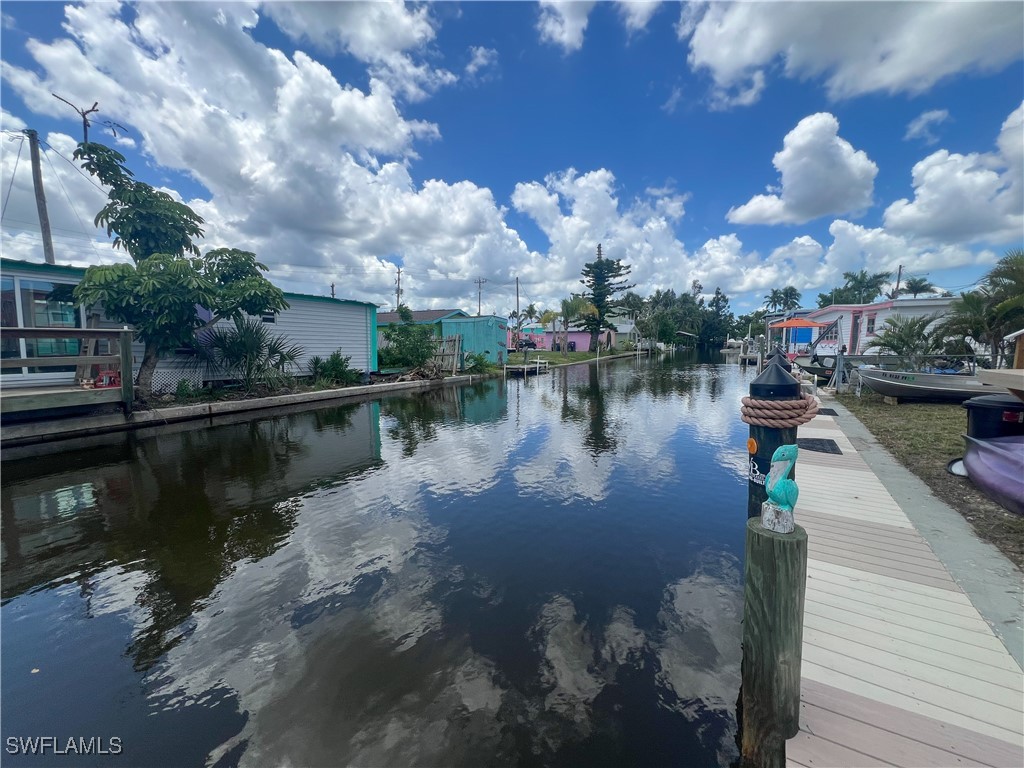 2 Bed Waterfront Home for Sale in Matlacha, FL, $266,000 — photo 20