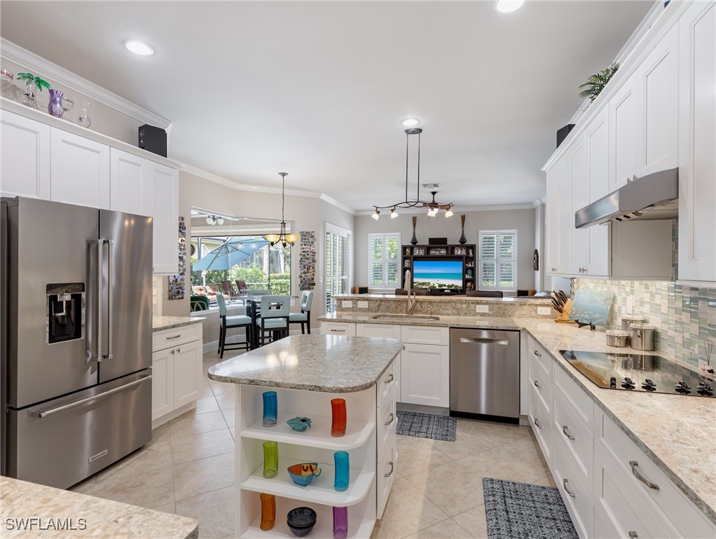 5 Bed Pool Home for Sale in Bella Terra, photo 20