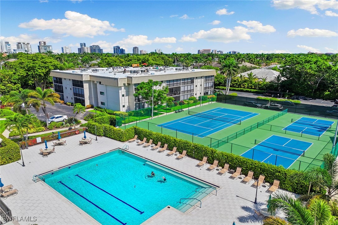 1 Bed Condominium for Sale in Naples, FL, $275,000 — photo 20