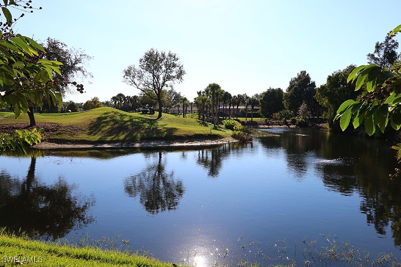 2 Bed Waterfront Home for Sale in Arielle, photo 20
