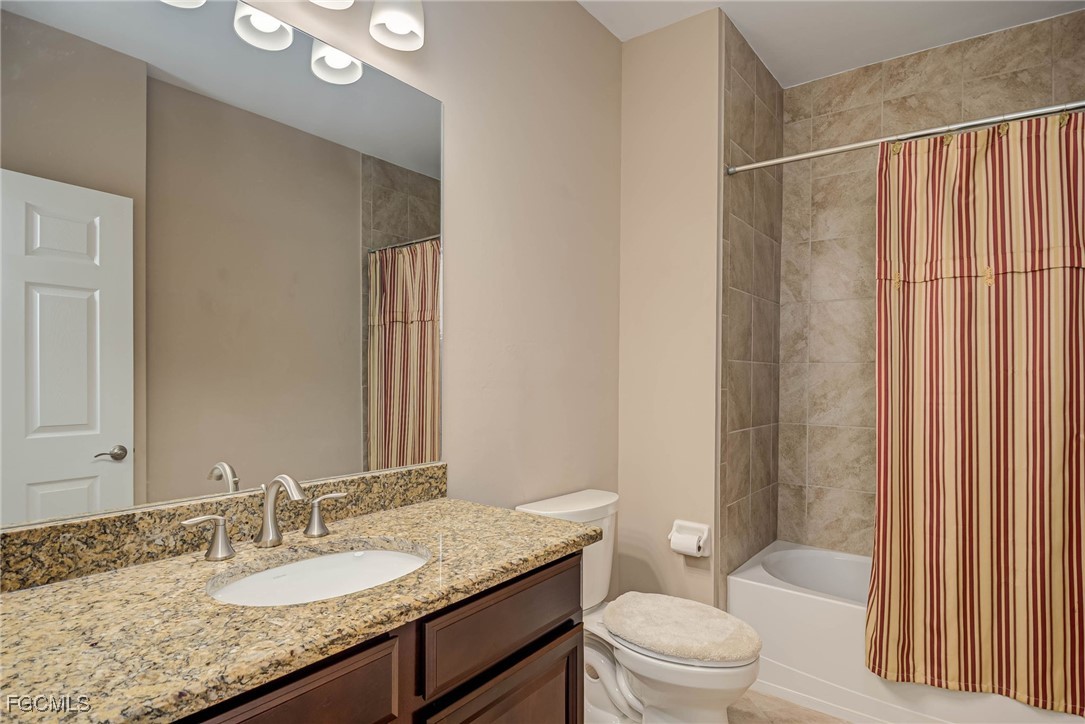 2 Bed Condominium for Sale in Sorrento, photo 20