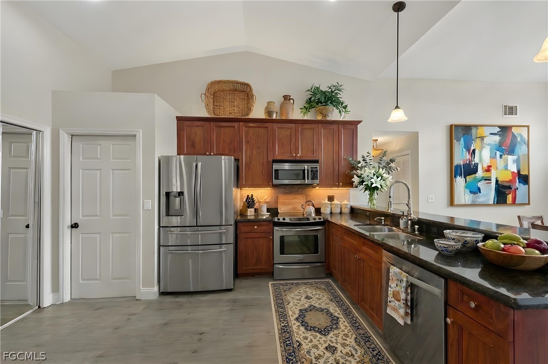 3 Bed SingleFamilyResidence for Sale in Eagle Pointe, photo 20