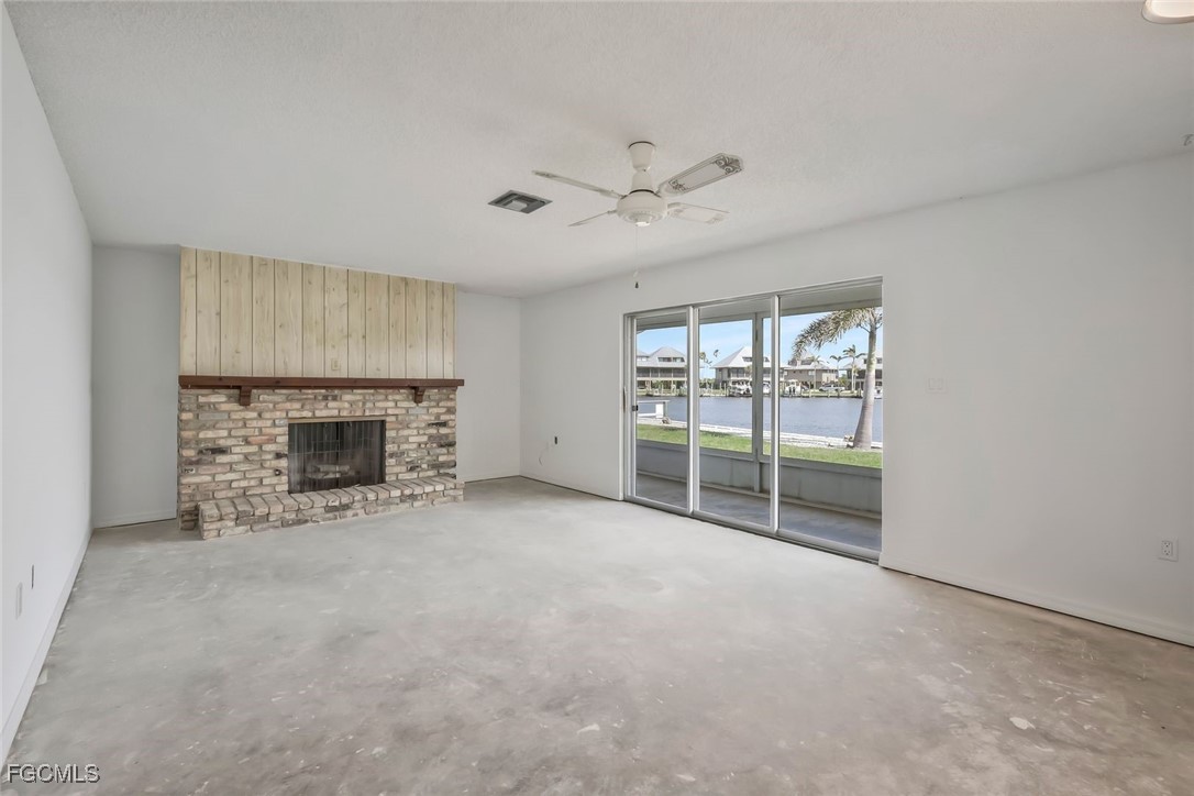 2 Bed Waterfront Home for Sale in Bokeelia, photo 20