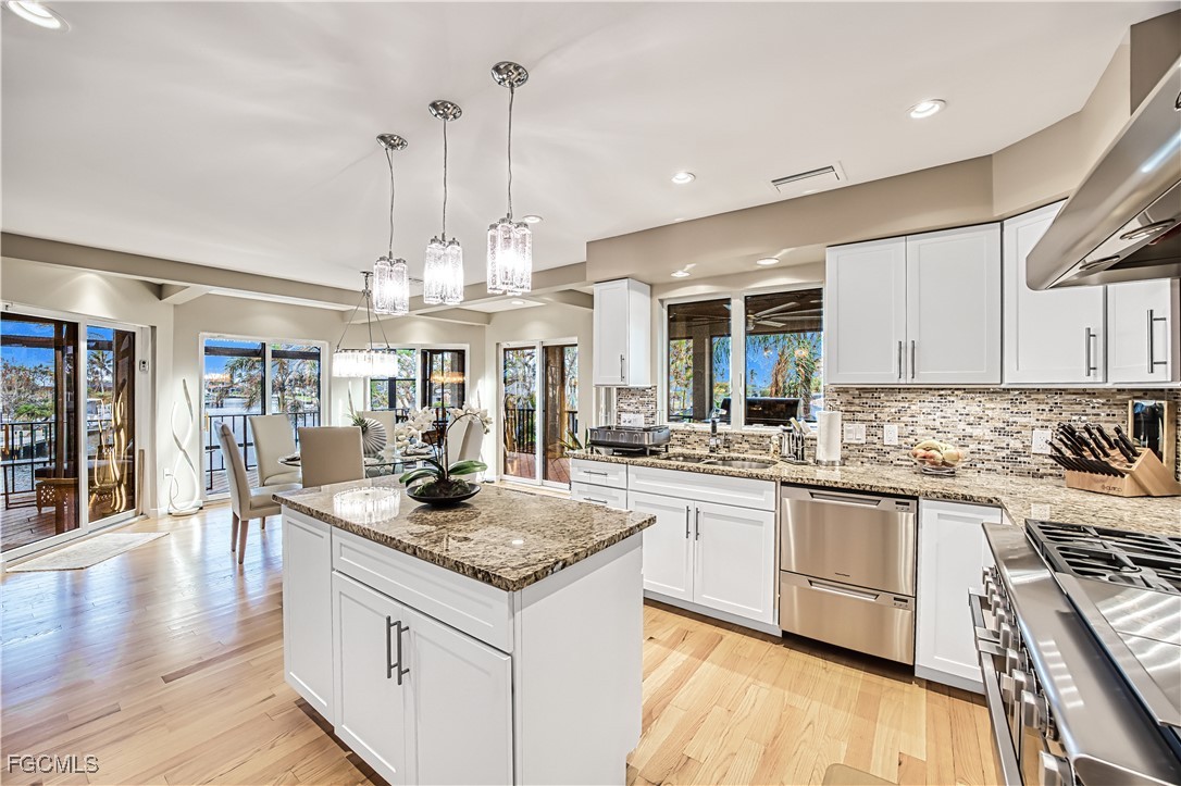4 Bed Pool Home for Sale in Shell Harbor, photo 20