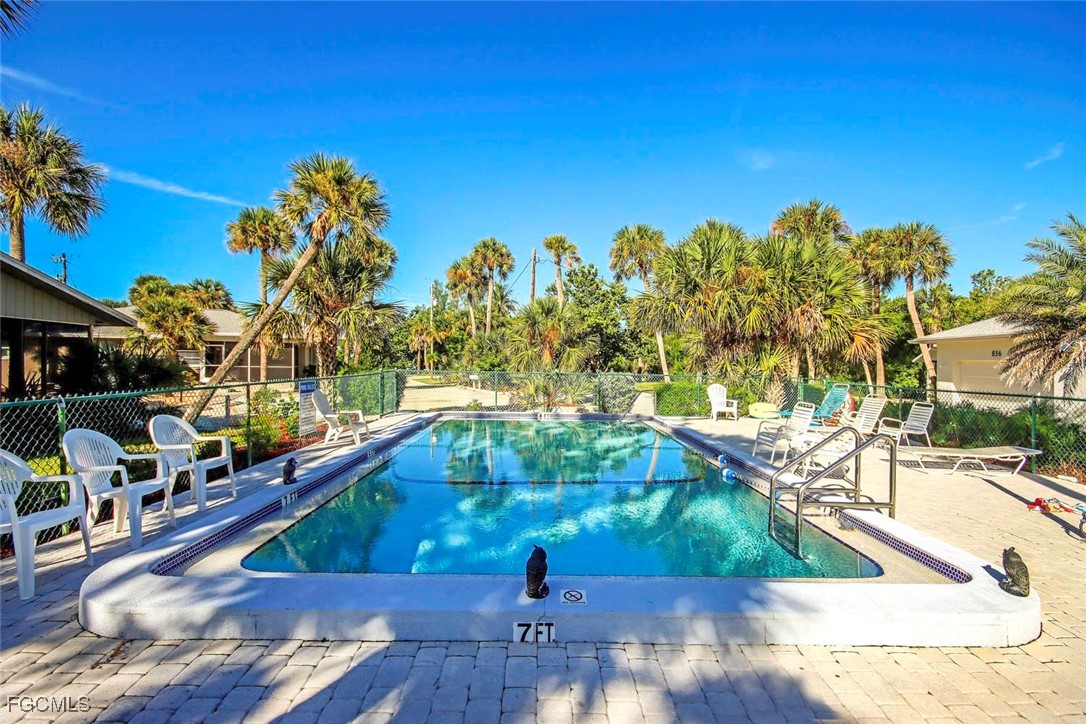 2 Bed Condominium for Sale in Sanibel, photo 20