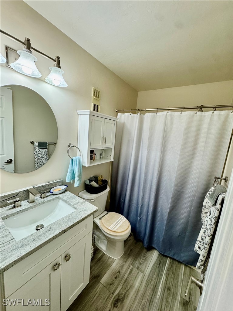 2 Bed Waterfront Home for Sale in Fort Myers, photo 20