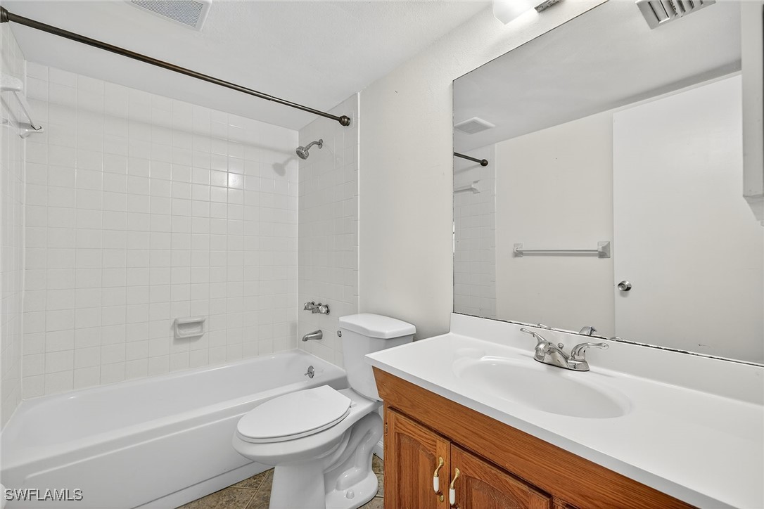 2 Bed Condominium for Sale in Sorrento Villas, FL, $199,000 — photo 20