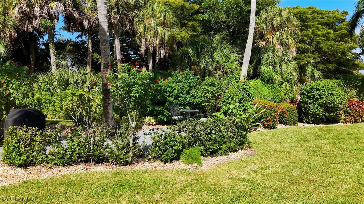 2 Bed Condominium for Sale in Montego Manor, FL, $199,000 — photo 20