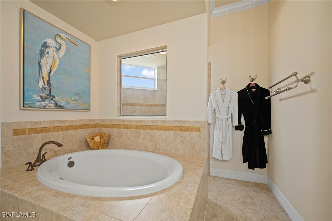 5 Bed Pool Home for Sale in Bella Terra, photo 20