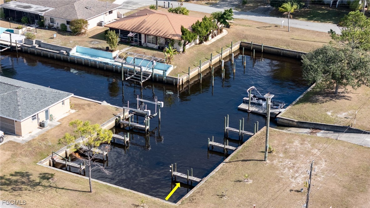 2 Bed Waterfront Home for Sale in Fort Myers, photo 20