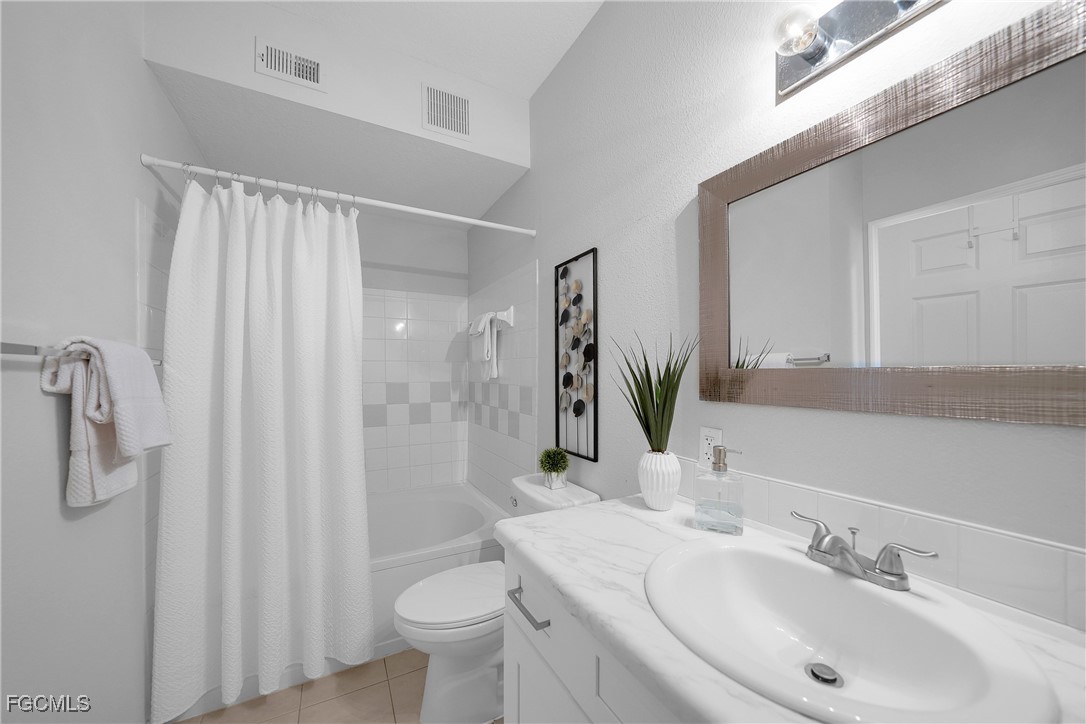 2 Bed Waterfront Home for Sale in Royal Greens, photo 20