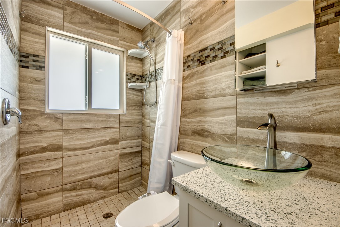 3 Bed SingleFamilyResidence for Sale in Charlotte Shores, FL — photo 20