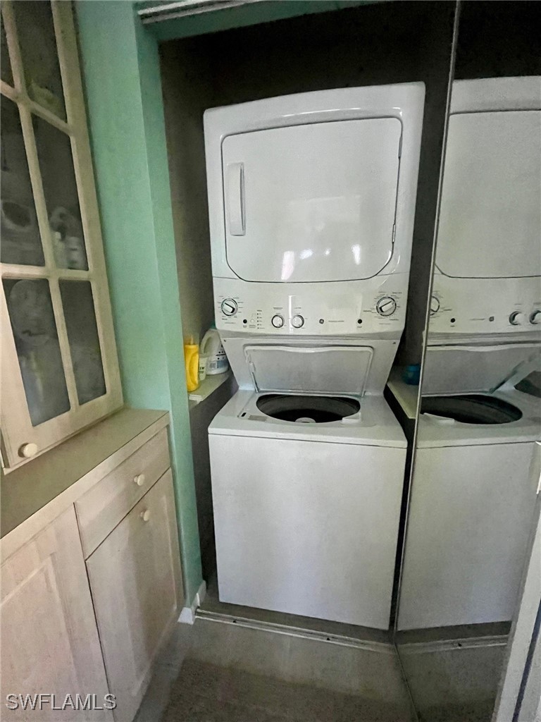 2 Bed SingleFamilyResidence for Sale in Naples, FL, $289,900 — photo 20
