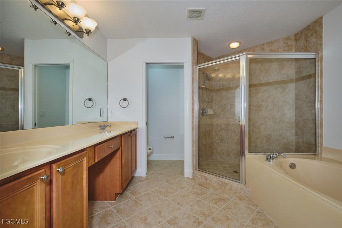 3 Bed Waterfront Home for Sale in Bella Vida, photo 20