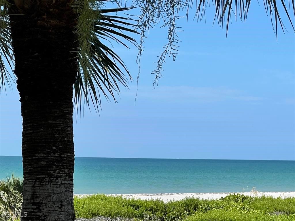 1 Bed Waterfront Home for Sale in Sanibel, photo 20