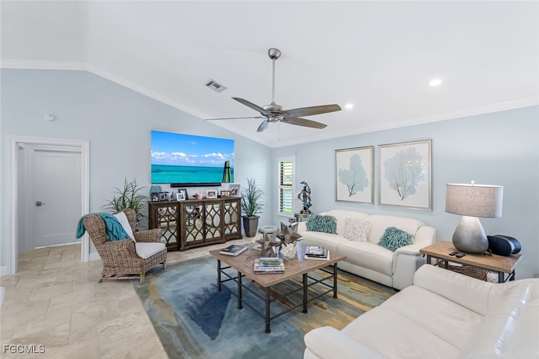 3 Bed Pool Home for Sale in Palm Acres, photo 20
