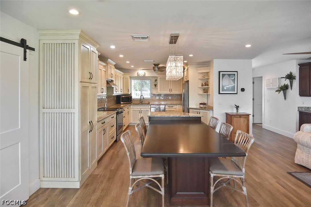 2 Bed Waterfront Home for Sale in Fort Myers, photo 20
