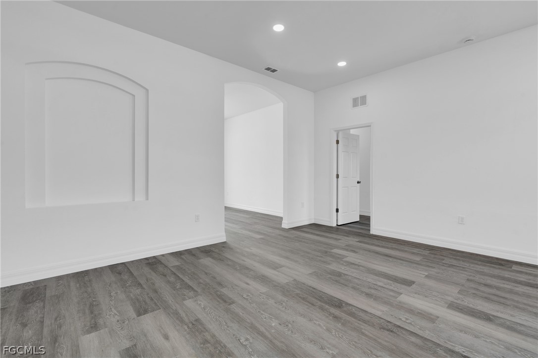 3 Bed SingleFamilyResidence for Sale in Lehigh Acres, photo 20