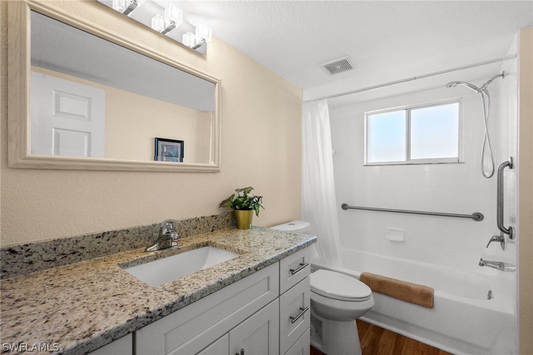 2 Bed Condominium for Sale in Naples, photo 20