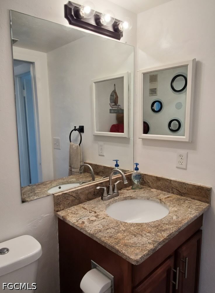 1 Bed Waterfront Home for Sale in Schooner Bay, photo 20