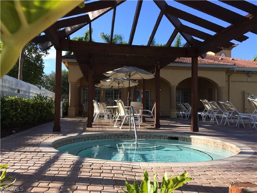 2 Bed Waterfront Home for Sale in Fort Myers, photo 20