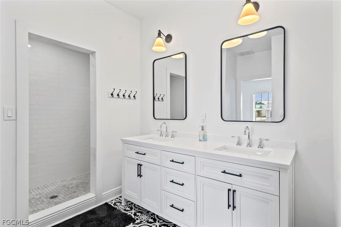 3 Bed SingleFamilyResidence for Sale in Metes And Bounds, FL — photo 20