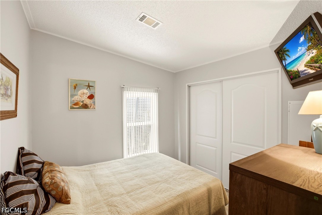 2 Bed ManufacturedHome for Sale in Pine Island Cove, photo 20