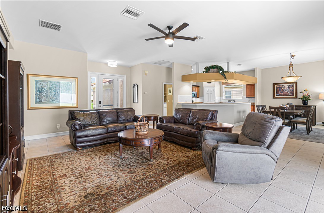 3 Bed SingleFamilyResidence for Sale in Hidden Links, photo 20