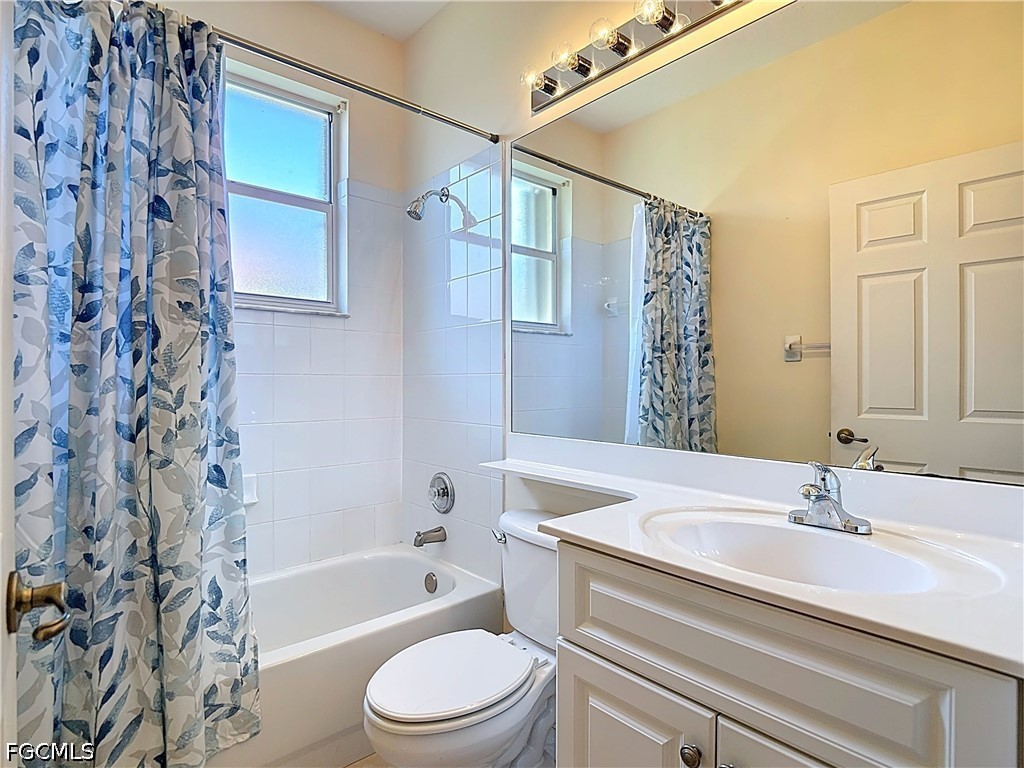 3 Bed SingleFamilyResidence for Sale in North Fort Myers, FL — photo 20