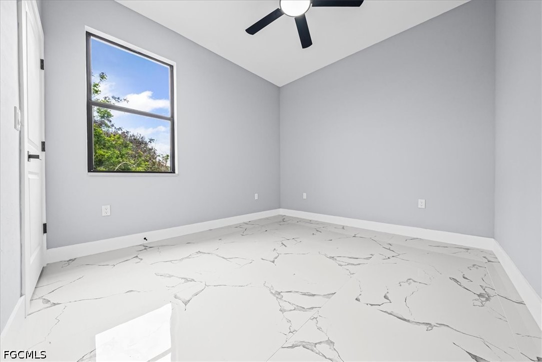 4 Bed SingleFamilyResidence for Sale in Lehigh Acres, photo 20