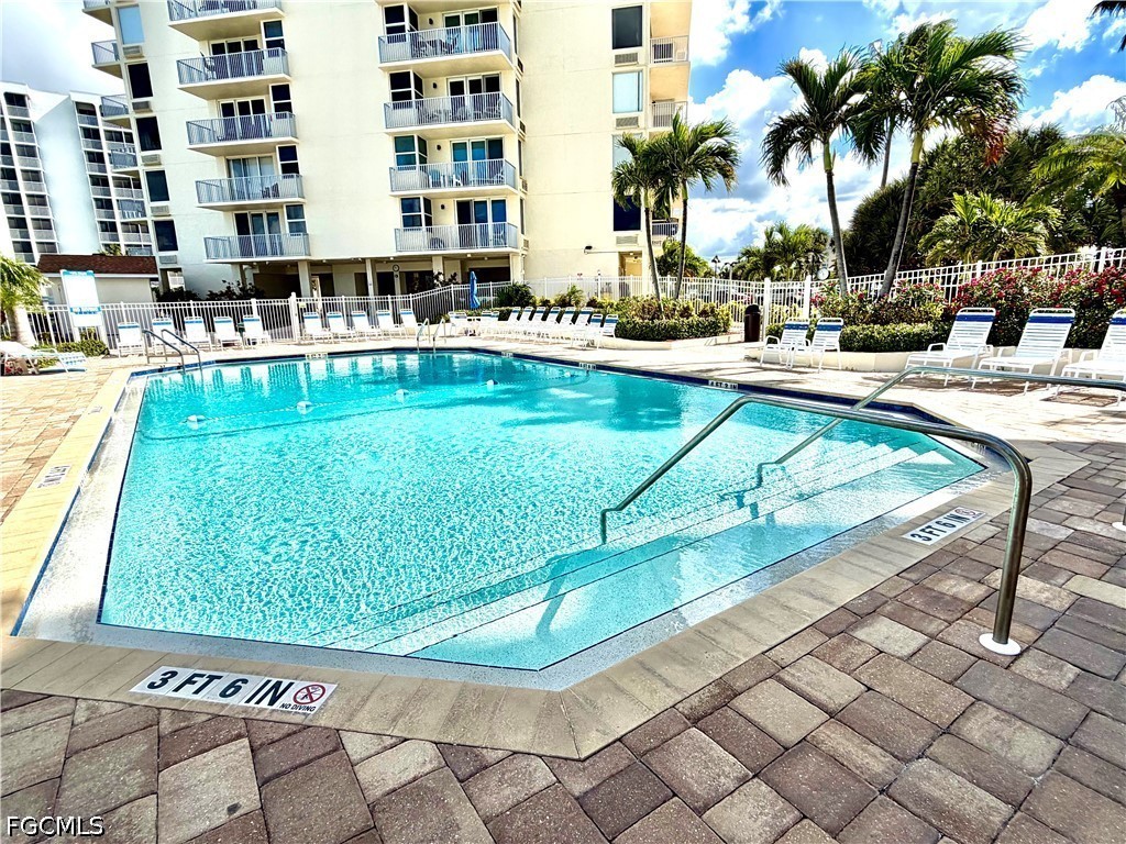 1 Bed Waterfront Home for Sale in Fort Myers Beach, photo 20