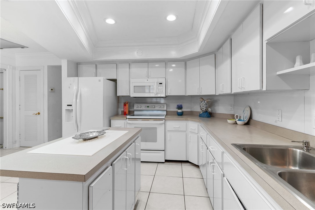 3 Bed SingleFamilyResidence for Sale in Naples, photo 20