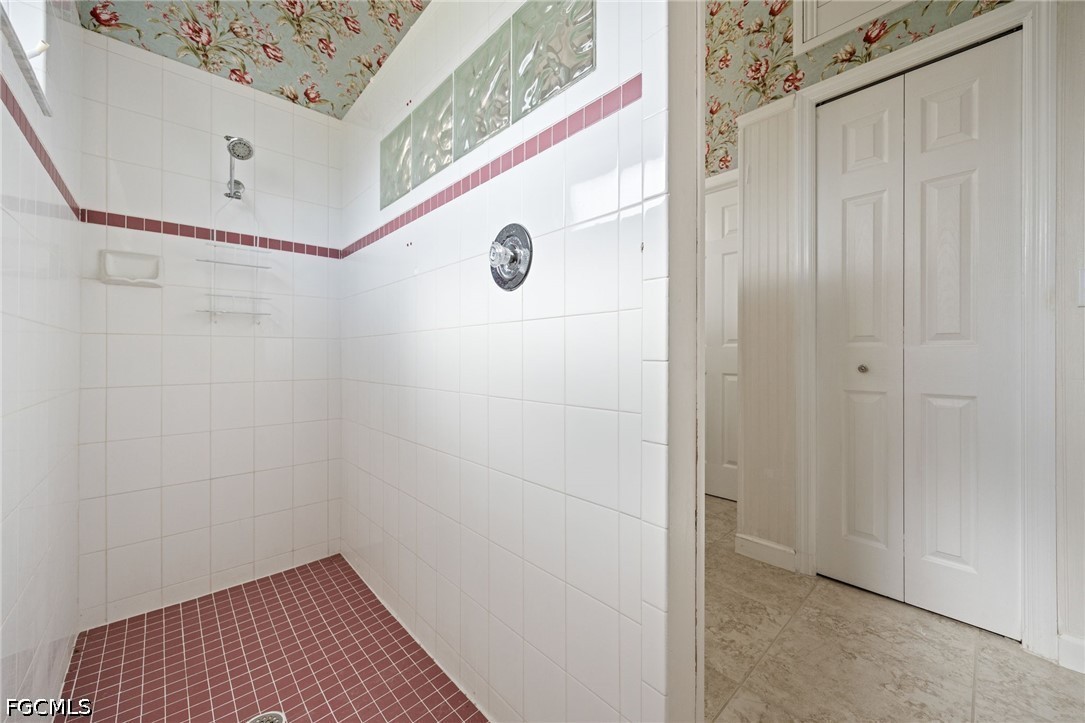 3 Bed SingleFamilyResidence for Sale in Cape Coral, photo 20
