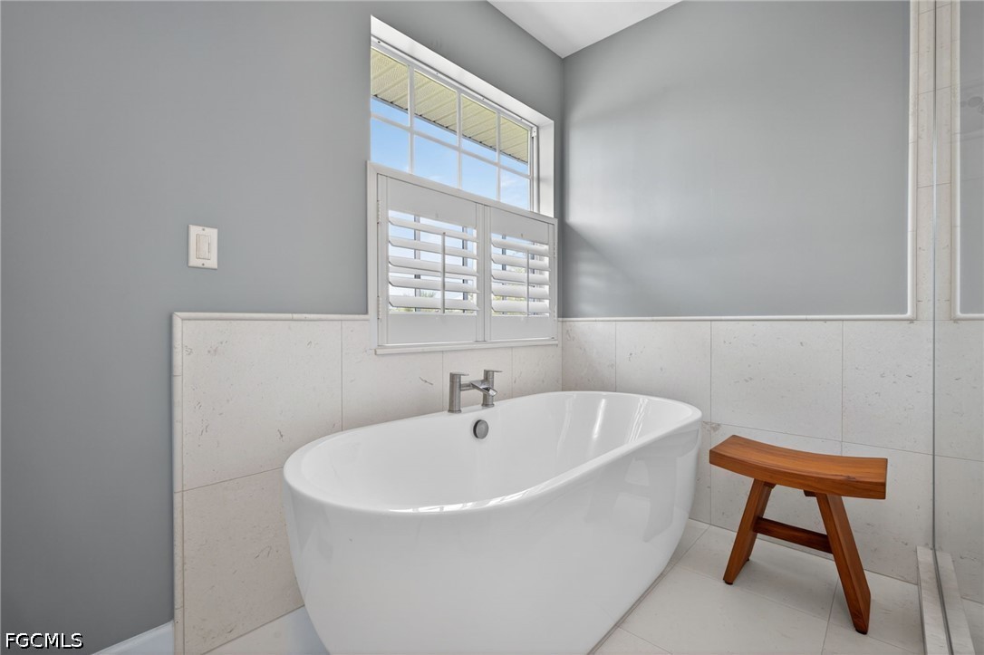 3 Bed SingleFamilyResidence for Sale in Gulf Pines, FL — photo 20