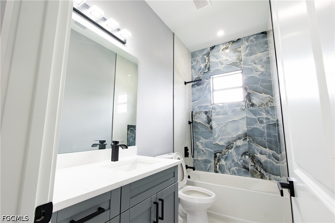 3 Bed SingleFamilyResidence for Sale in Lehigh Acres, photo 20