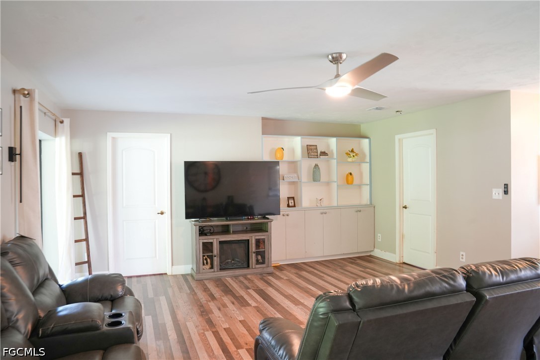 2 Bed SingleFamilyResidence for Sale in Lehigh Acres, photo 20