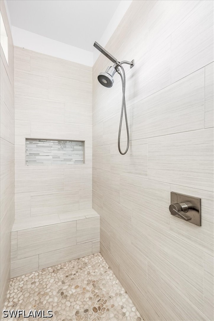 4 Bed SingleFamilyResidence for Sale in Naples, photo 20