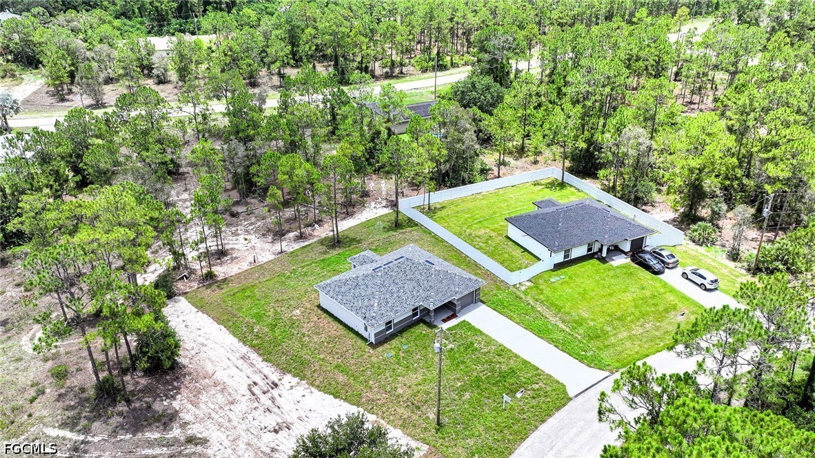3 Bed SingleFamilyResidence for Sale in Mirror Lakes, photo 20