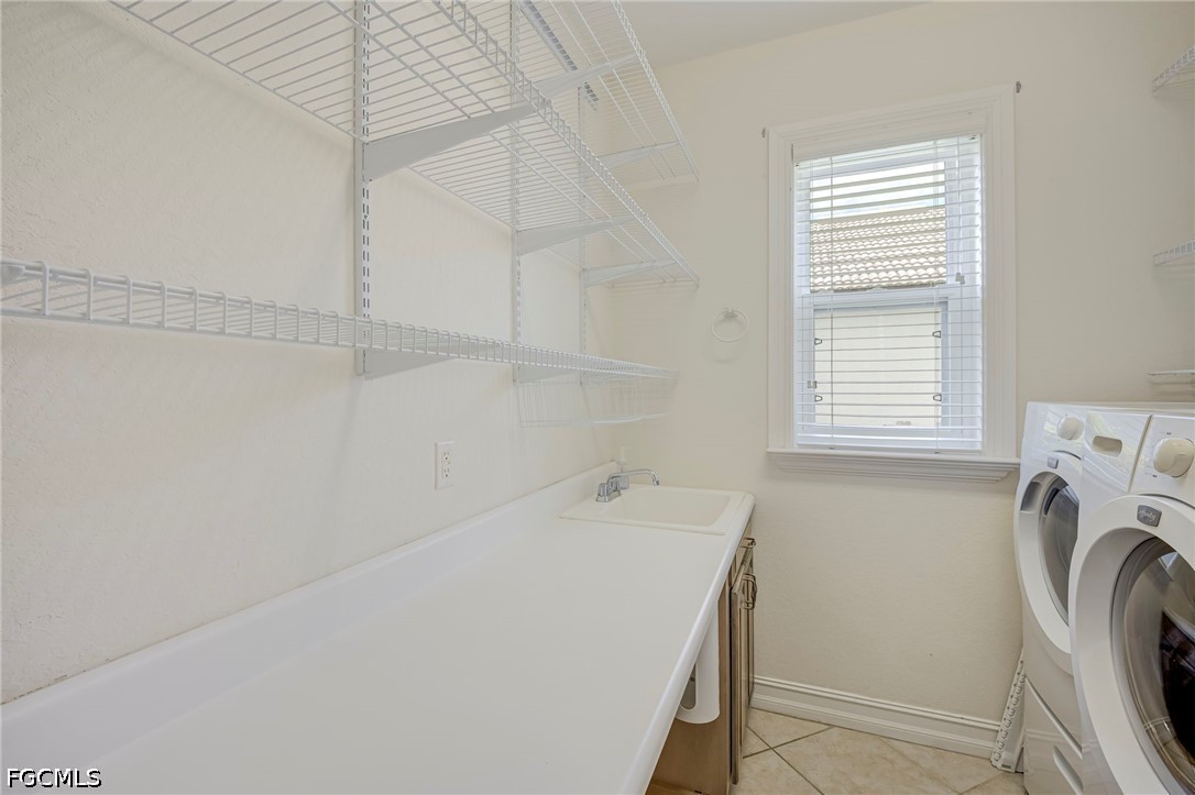 3 Bed Pool Home for Sale in Cape Coral, photo 20