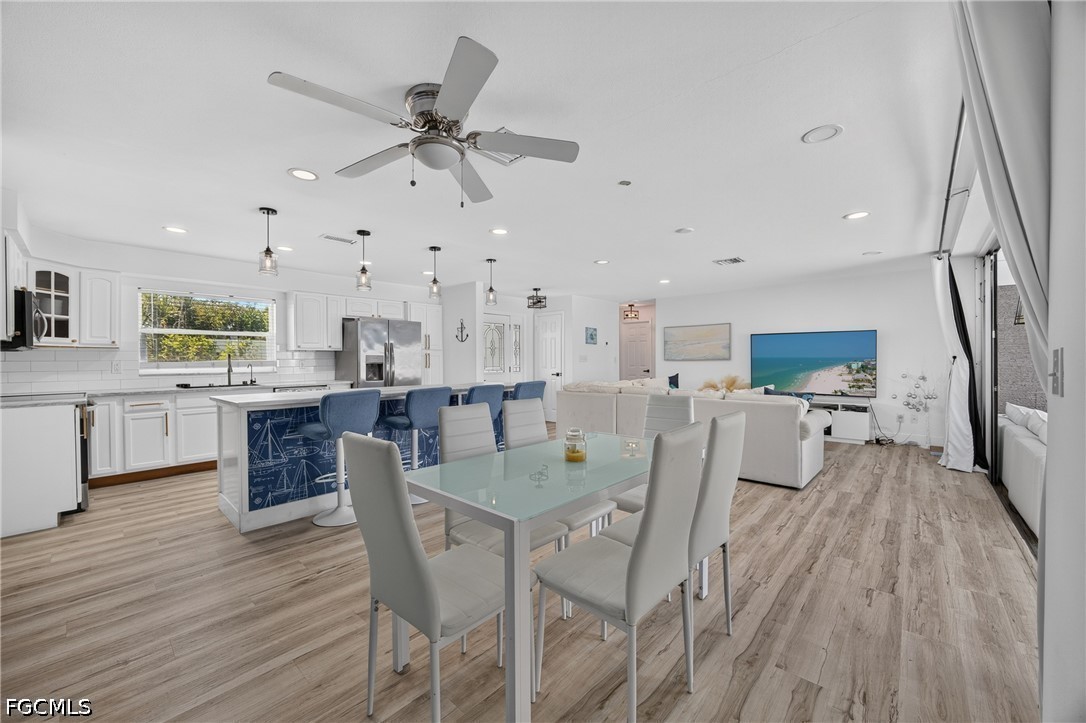 3 Bed Pool Home for Sale in Cape Coral, photo 20