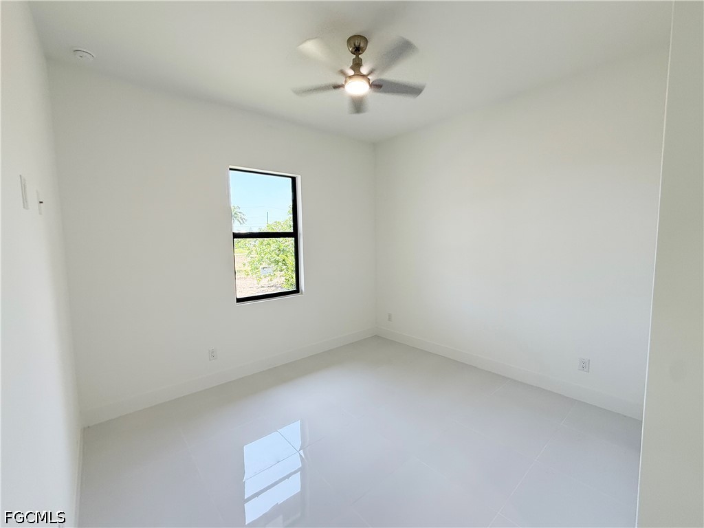 4 Bed SingleFamilyResidence for Sale in Cape Coral, photo 20
